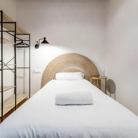 Apartman Bebarceloner Eixample - 4 Bedrooms