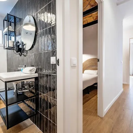 Bebarceloner Eixample - 4 Bedrooms Διαμέρισμα Βαρκελώνη